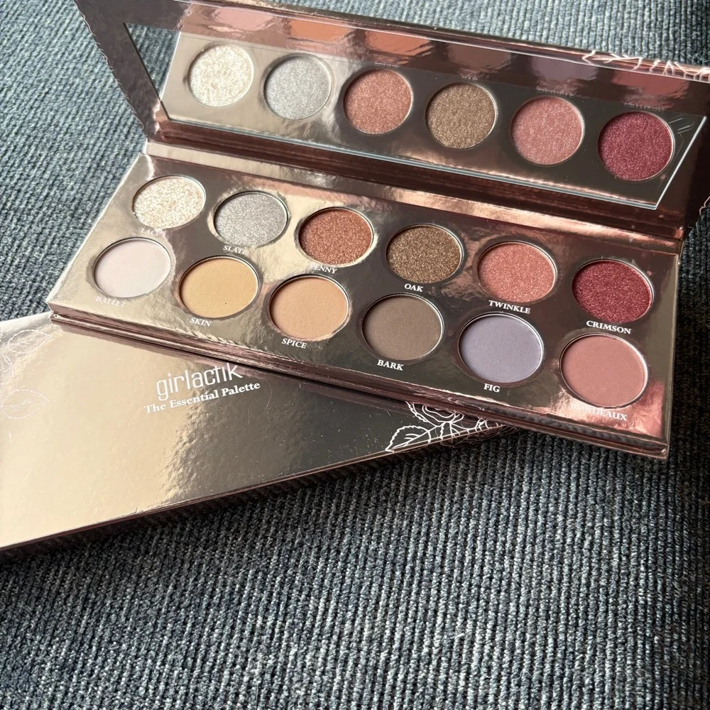 NEW Girlactik The Essential Eyeshadow Palette